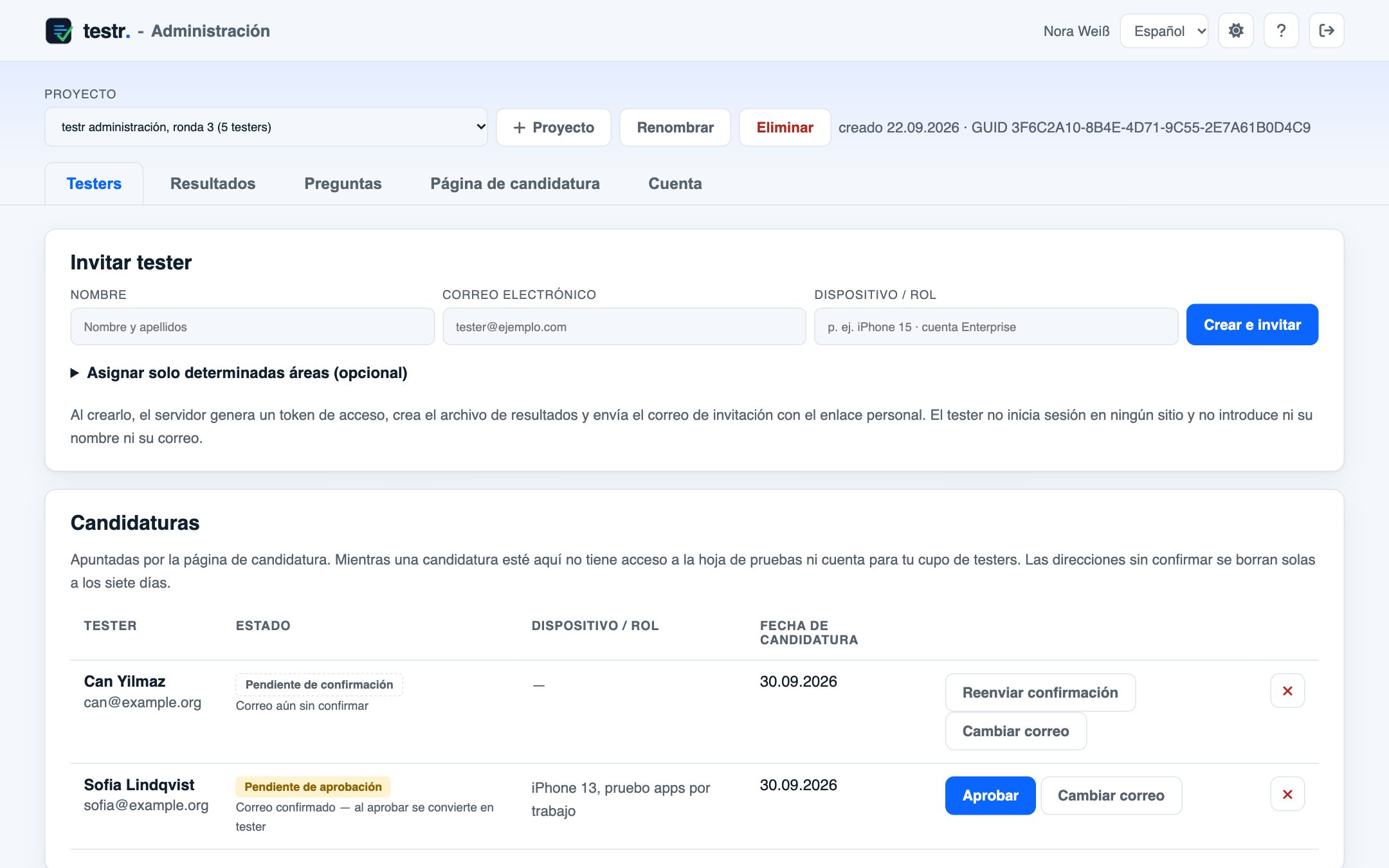 Pestaña Testers con formulario de invitación, solicitudes y lista